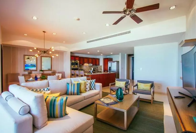 2 Bedrooms Suite Sea View, Puerta Cortes Residences