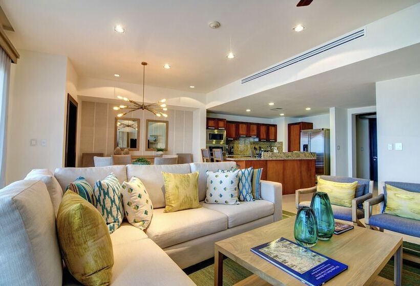 2 Bedrooms Suite Sea View, Puerta Cortes Residences