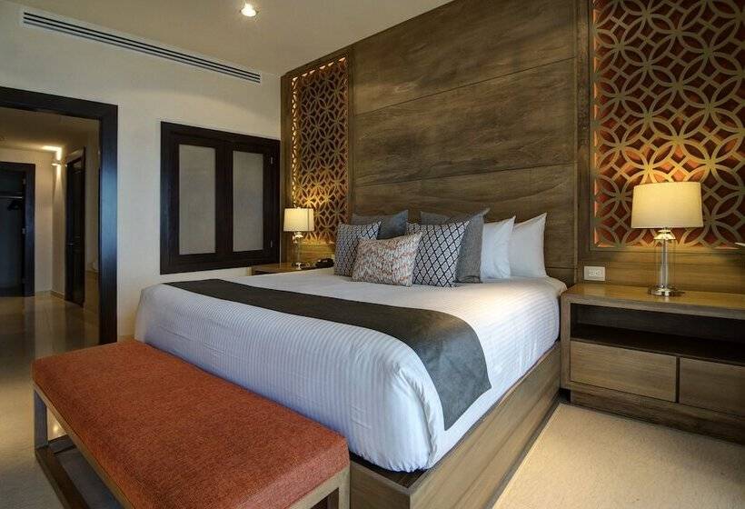 2 Bedrooms Suite Sea View, Puerta Cortes Residences