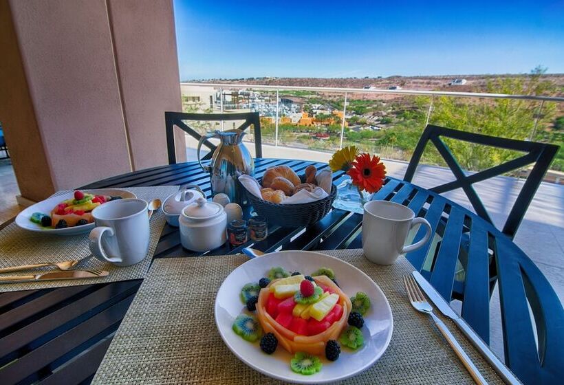 סוויטה עם נוף למפרץ, Puerta Cortes Residences