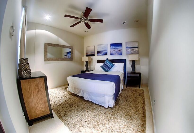 סוויטה עם נוף למפרץ, Puerta Cortes Residences