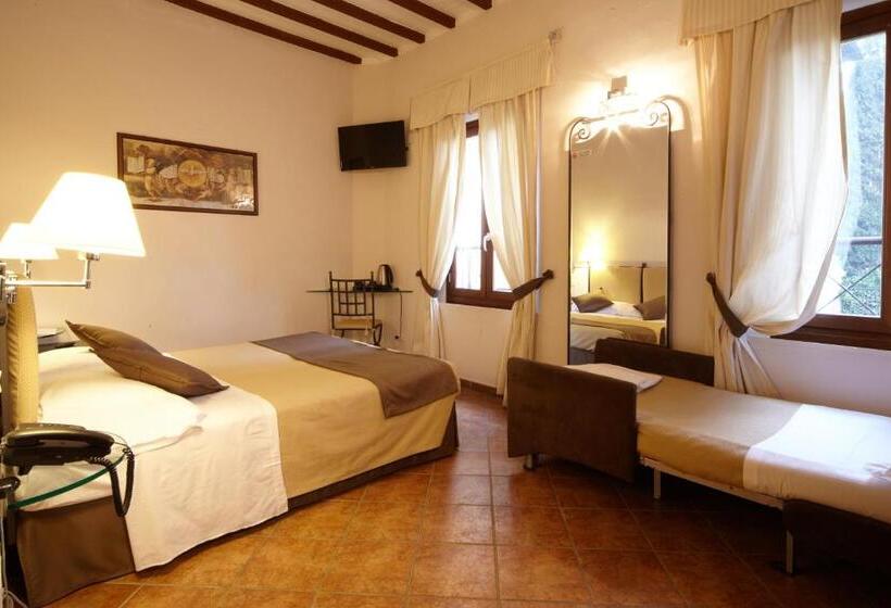 غرفة قياسية ثلاثية, Ristorante Borgo Antico