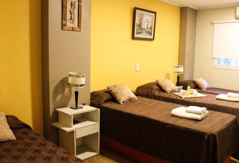 اتاق استاندارد چهار تخته, Savannah Cordoba