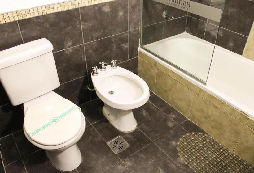 اتاق استاندارد سه نفره, Savannah Cordoba