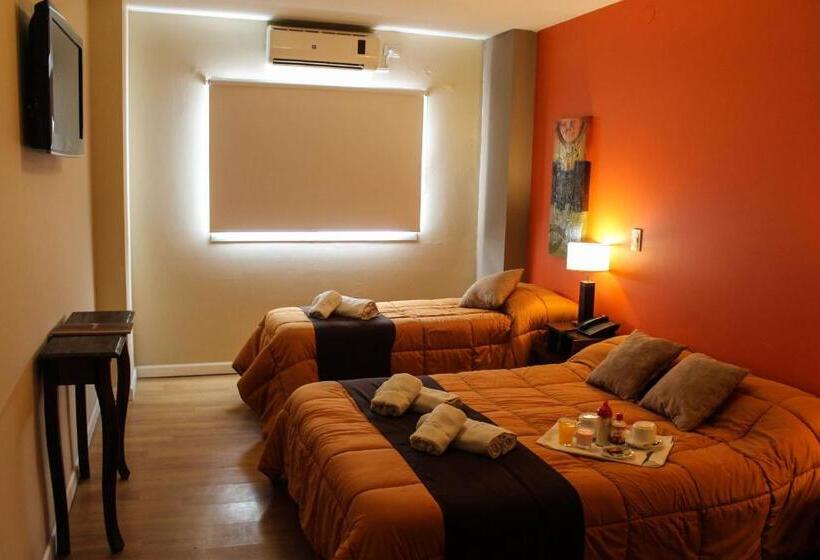 اتاق استاندارد سه نفره, Savannah Cordoba