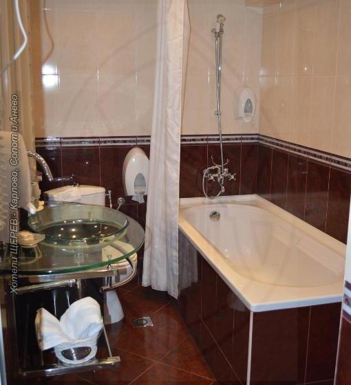 컴포트 주니어 스위트, Shterev Karlovo