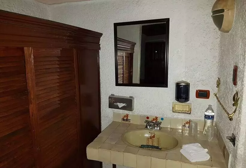 اتاق استاندارد, State Inn