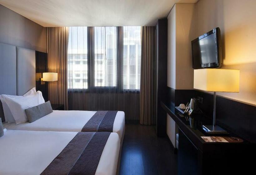 اتاق استاندارد, Turim Av Liberdade
