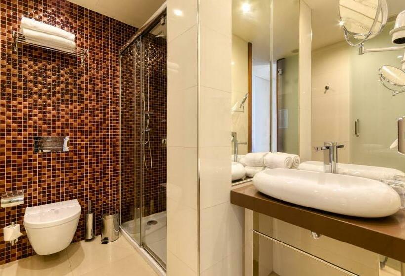 اتاق سوپریور, Turim Av Liberdade