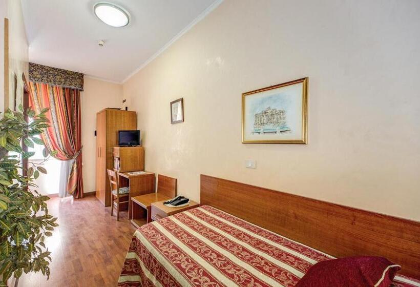 اتاق استاندارد یک نفره, Buonarroti Home