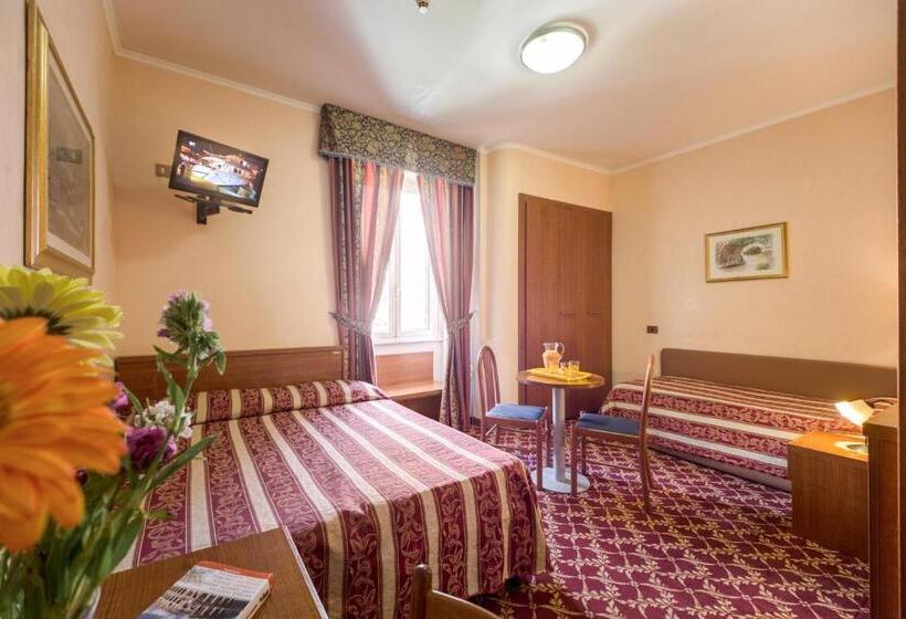 اتاق استاندارد چهار تخته, Buonarroti Home