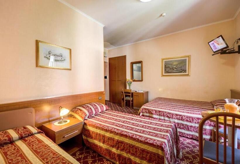 اتاق استاندارد چهار تخته, Buonarroti Home