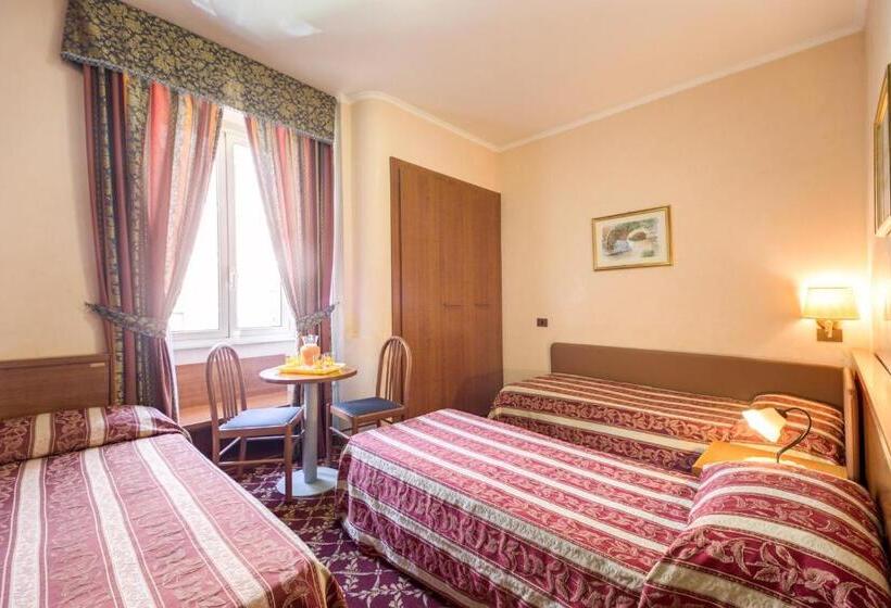 اتاق استاندارد چهار تخته, Buonarroti Home