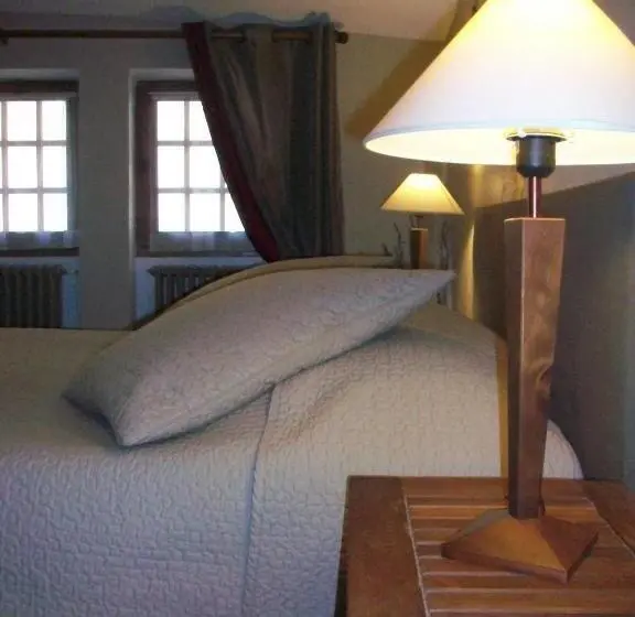 اتاق استاندارد, La Maison Des Gardes Chambres D Hôtes