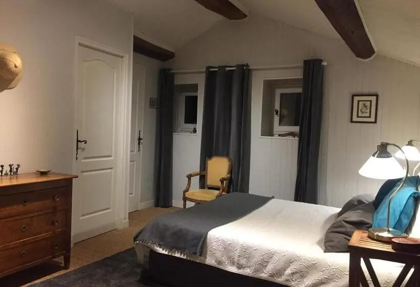 اتاق کلاسیک, La Maison Des Gardes Chambres D Hôtes