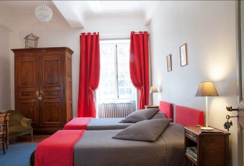 Номер Стандарт, La Maison Des Gardes   Chambres D Hôtes