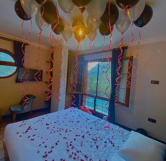 غرفة قياسية مطلّة علي البحيرة, Didi Butik Otel