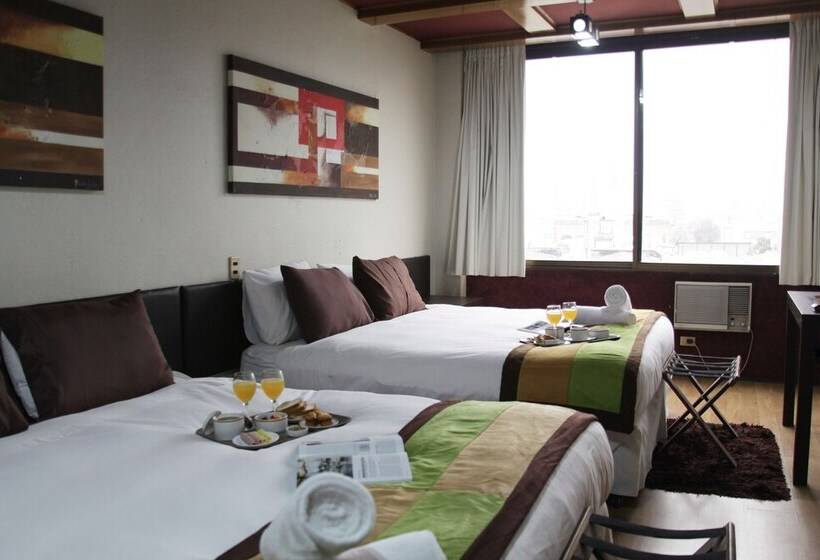 חדר בסיסי לשלושה, Sonetto