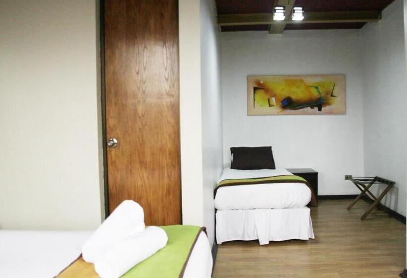 חדר בסיסי לשלושה, Sonetto