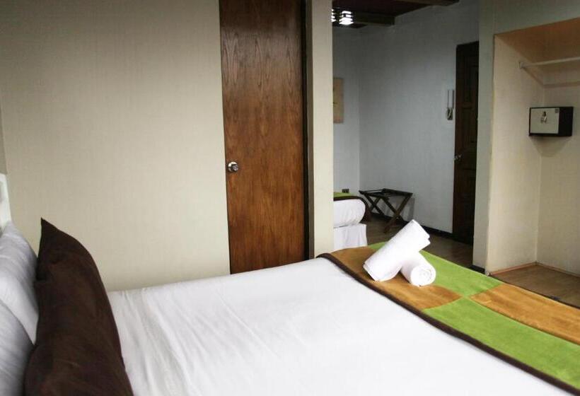 חדר בסיסי לשלושה, Sonetto