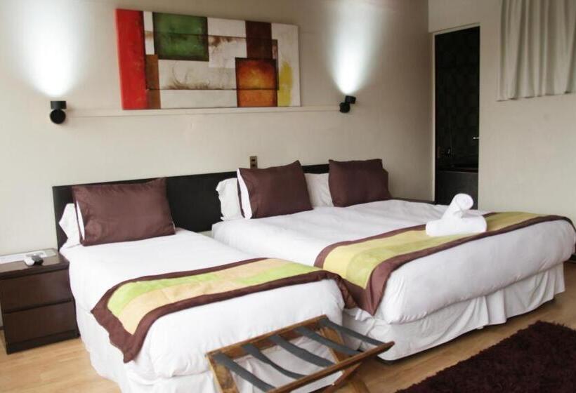 חדר בסיסי לשלושה, Sonetto