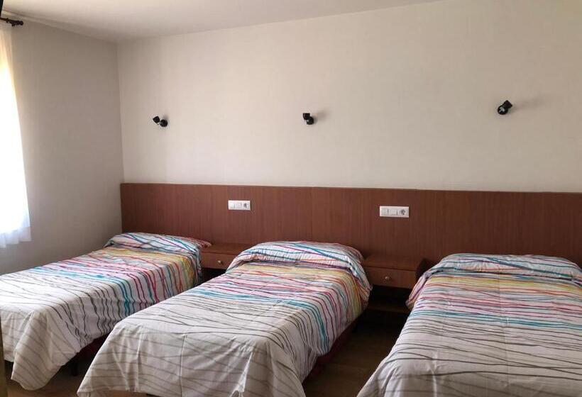 스탠다드 트리플 룸 풀장 전망, El Delfín Verde