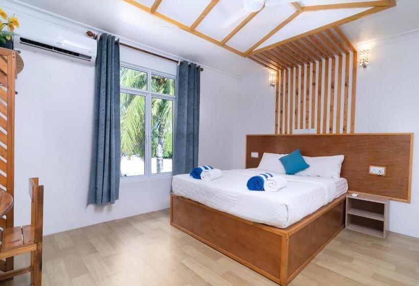 اتاق لوکس با تخت بزرگ, Leisure Inn Guest House