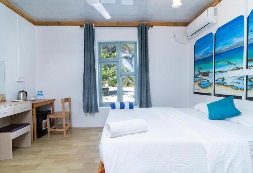 اتاق لوکس با تخت بزرگ, Leisure Inn Guest House