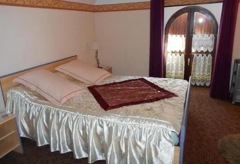 スタンダードルーム, Chambres D Hôtes Domaine D Augy