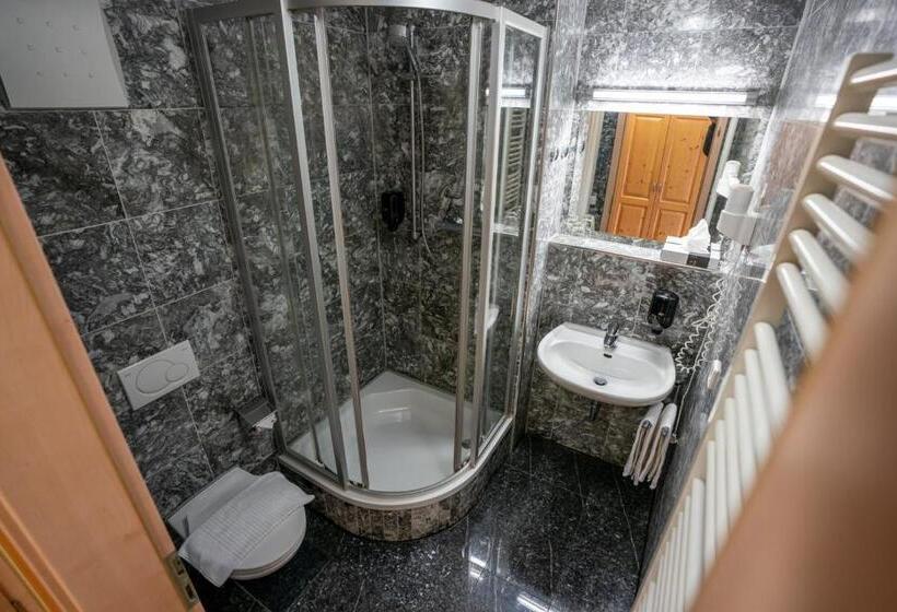 חדר סטנדרט עם מרפסת, Gasthof Zur Linde