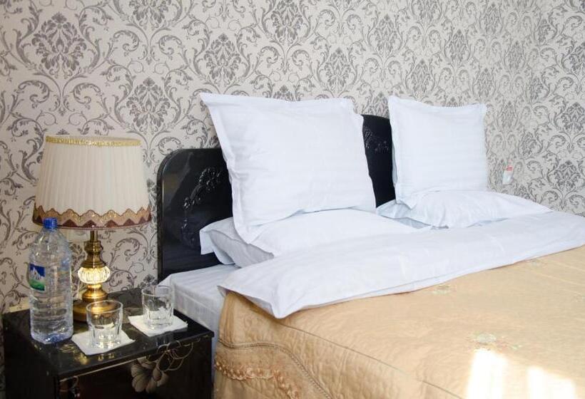 침실 1개 아파트, Poytaxt