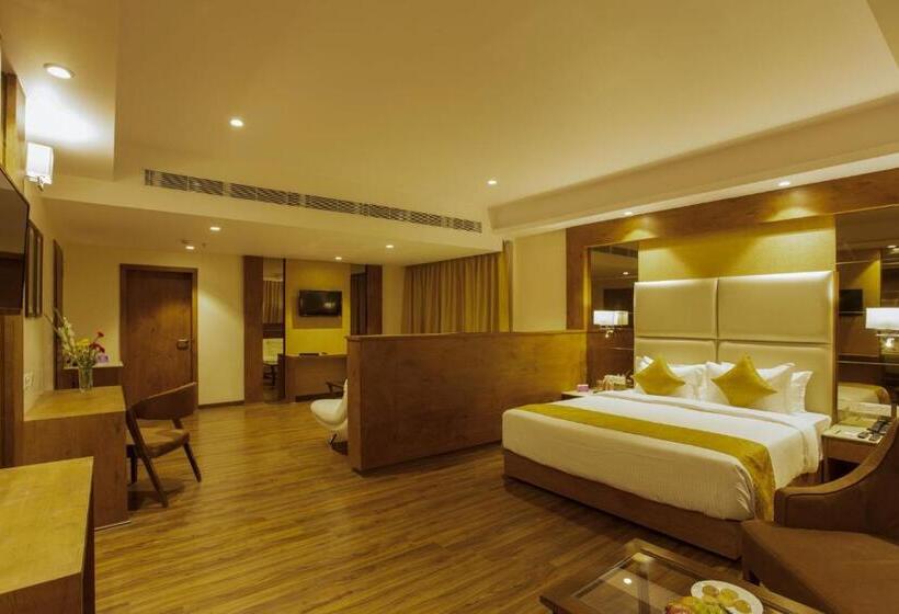 Presidential Suite, Sarovar Portico Somnath