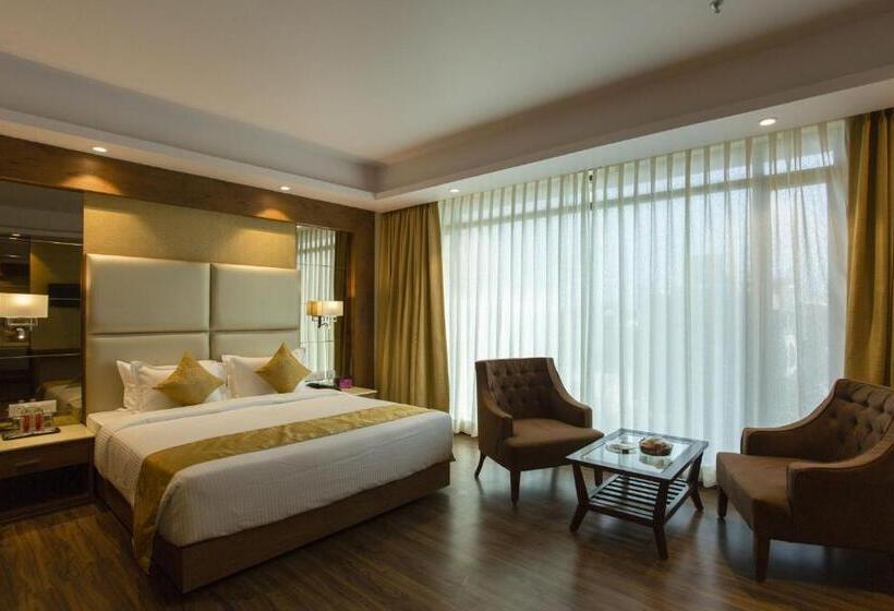 Presidential Suite, Sarovar Portico Somnath