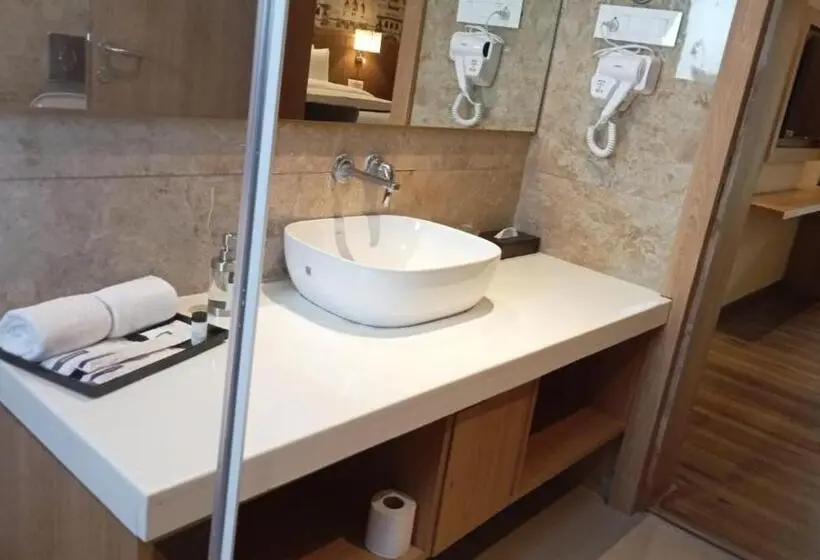 Premium room with view, Sarovar Portico Somnath