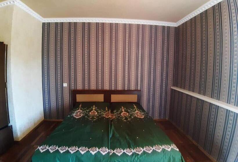 ファミリールーム, Today , Խաղաղության լողափ