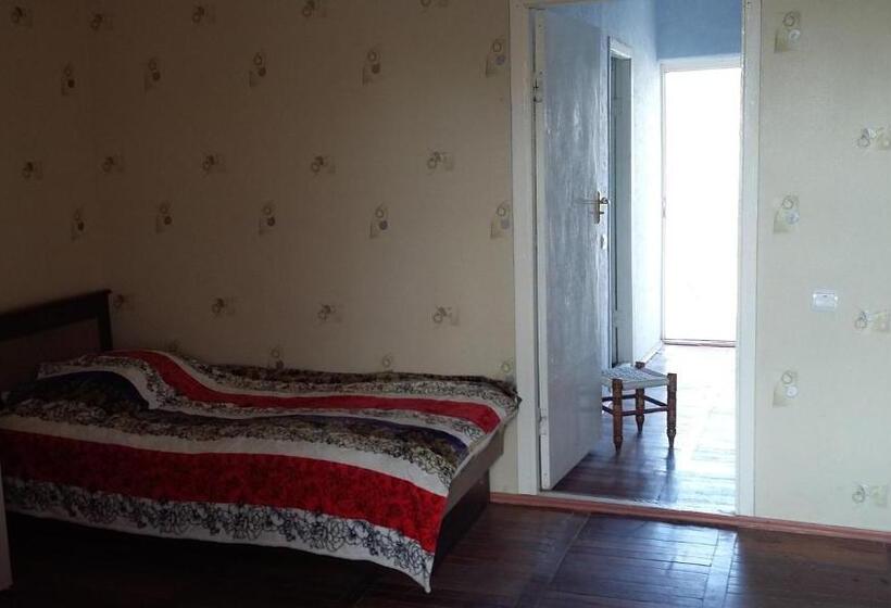 ファミリールーム, Today , Խաղաղության լողափ