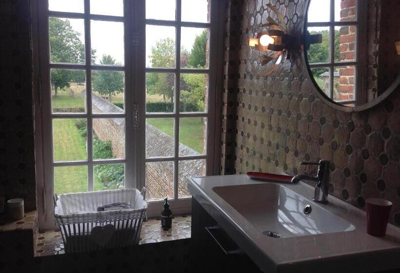 标准间, Rouge Maison