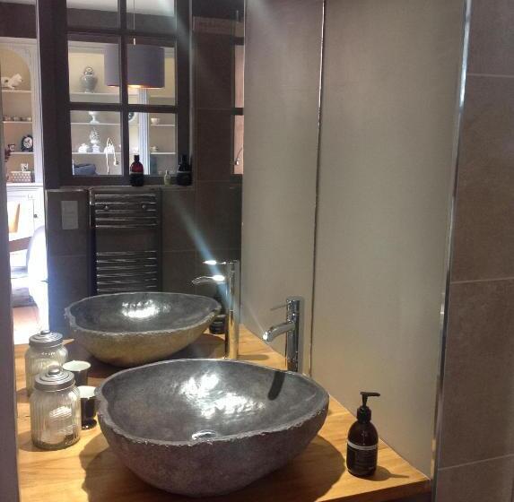 标准房带园景, Rouge Maison