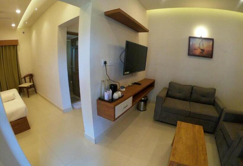 غرفة قياسية مطلّة علي حمام السباحة, Sandalo Castle Resorts