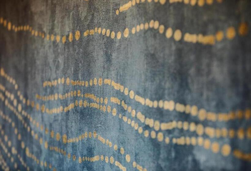 اتاق لوکس با چشمانداز دریا, Bellevue Rooms & Suites