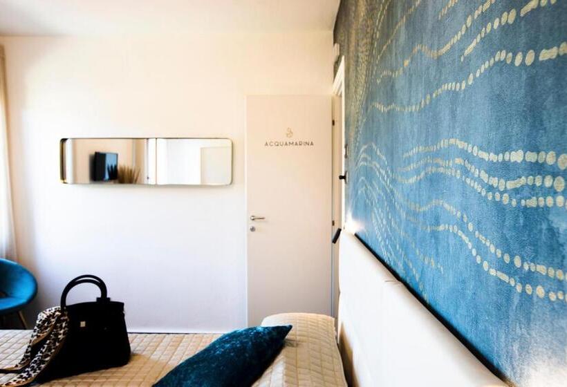 اتاق لوکس با چشمانداز دریا, Bellevue Rooms & Suites