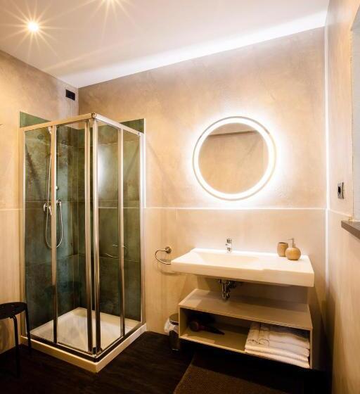 اتاق لوکس با چشمانداز دریا, Bellevue Rooms & Suites