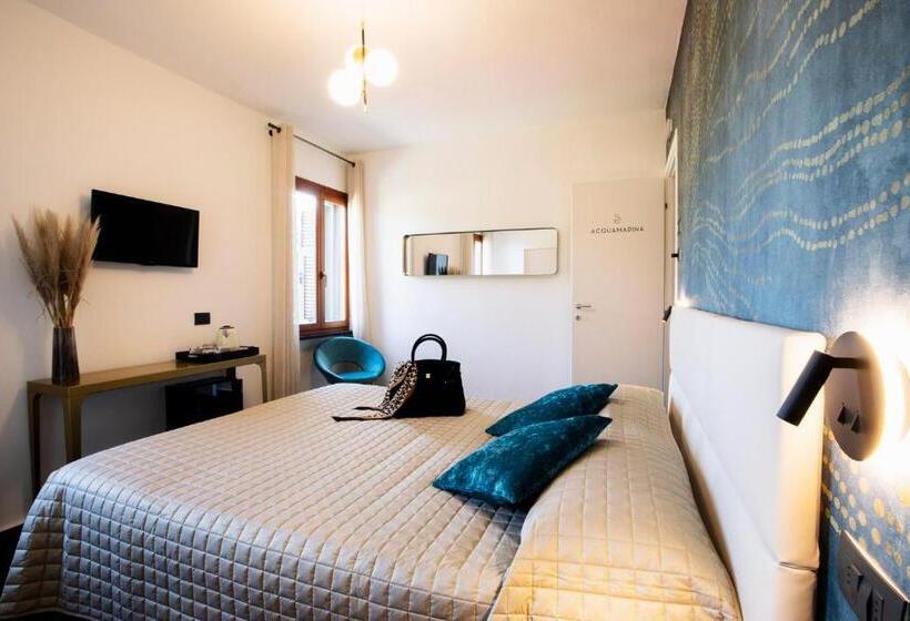 اتاق لوکس با چشمانداز دریا, Bellevue Rooms & Suites