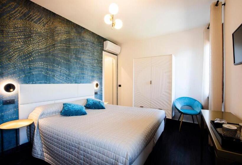 اتاق لوکس با چشمانداز دریا, Bellevue Rooms & Suites