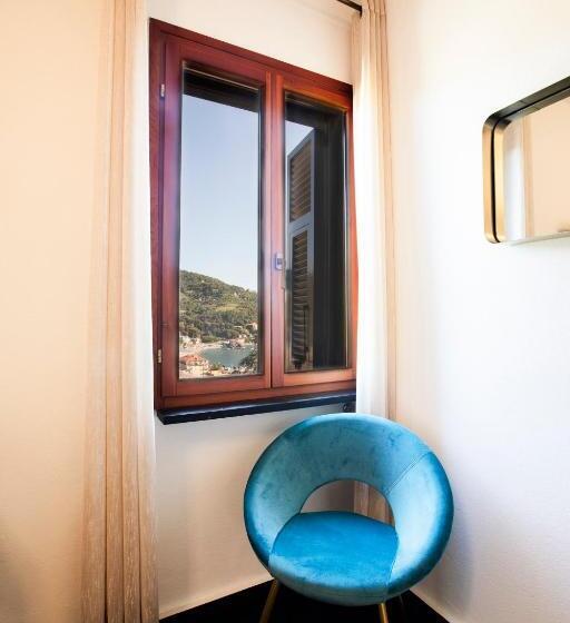 اتاق لوکس با چشمانداز دریا, Bellevue Rooms & Suites