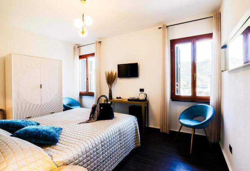 اتاق لوکس با چشمانداز دریا, Bellevue Rooms & Suites