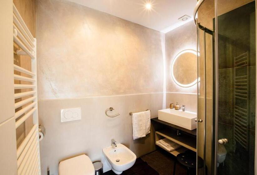 Suite with Terrace, Bellevue Rooms & Suites