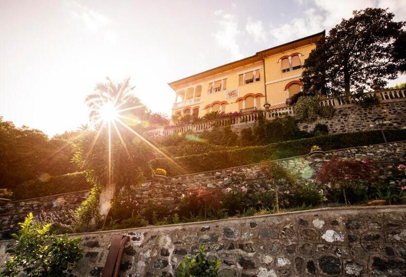 Люкс с Террасой, Bellevue   Rooms & Suites