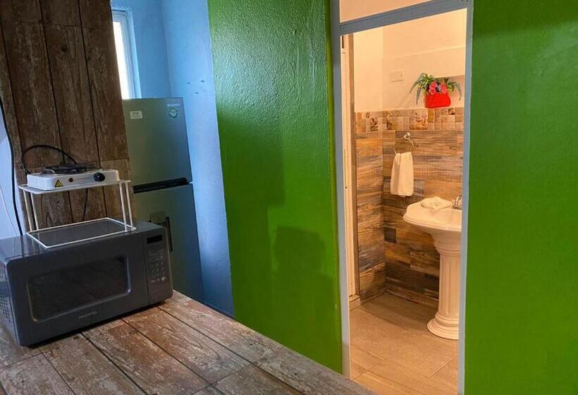 سوییت خانوادگی, Casa Ceci Inn