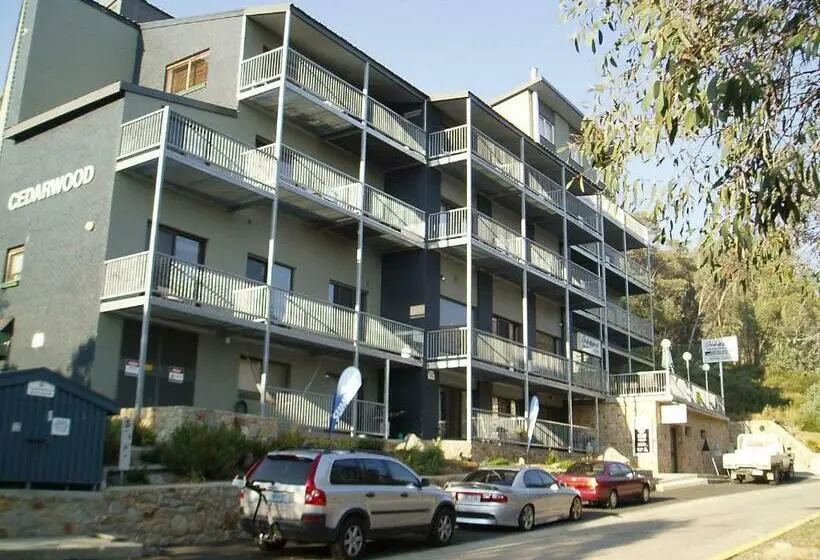 １ベッドルームアパートメント, Cedarwood Apartments